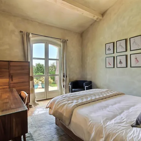 Villa De 6 Chambres Avec Vue Sur La Mer Piscine Privee Et Jardin Clos A Gassin *